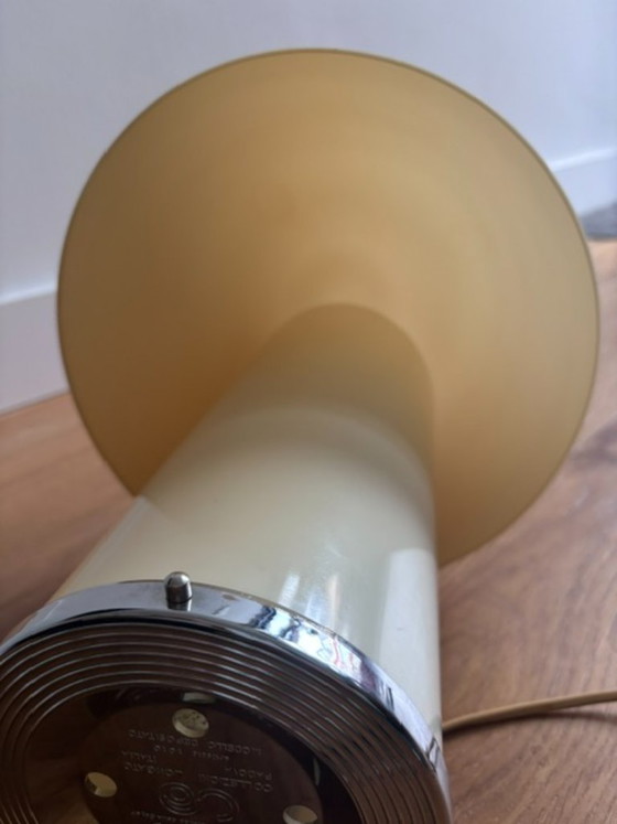 Leila 1010 Lampada da tavolo, plastica color crema, Lampade da tavolo, Metallo, Vintage (foto 6 di 6)
