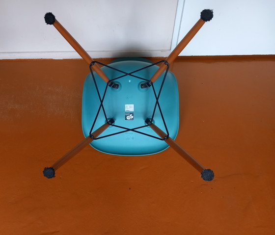 Image 1 of Vitra Eames DSW 4x