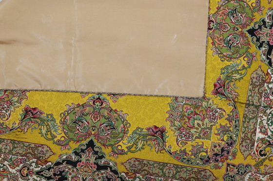 Image 1 of Oosters handgemaakt tafelkleed, zeer fijn vervaardigd uit zijden draden, 100 x 100 cm