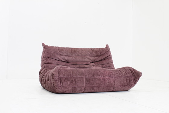 Image 1 of Vintage Togo 2 Sitzer Sofa lila Samt ligne roset Michel Ducaroy