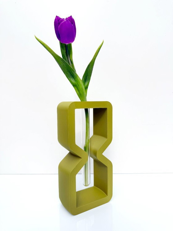 Image 1 of Relojes de arena atemporales (juego de 3 jarrones tallados)