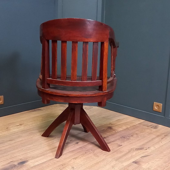 Image 1 of Chaise de bureau ancienne en acajou à coupelles