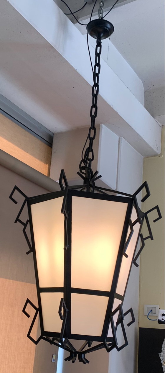 Image 1 of Ein Paar große Eisenlaternen aus dem Jahr 1930