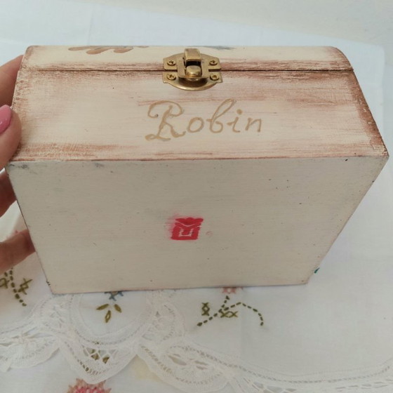 Image 1 of Portagioie in legno dipinto a mano con motivo pettirosso, scatola portagioie in stile vintage.