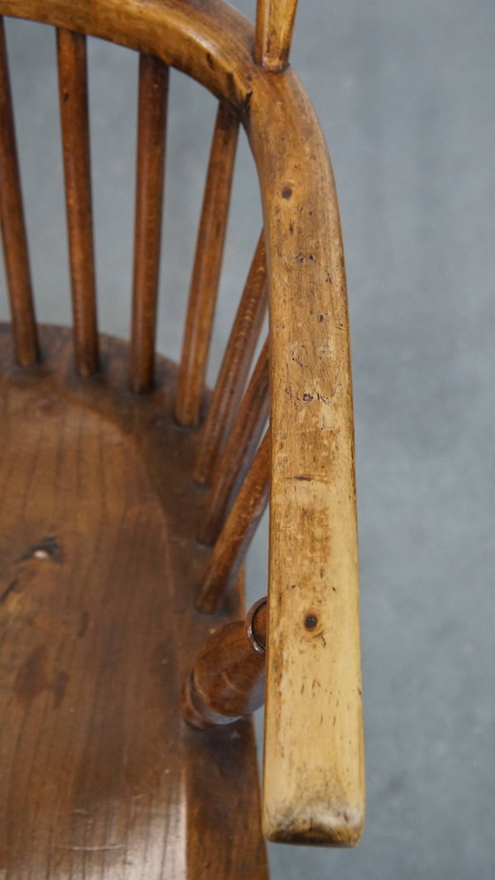 Image 1 of 2 x Antiker englischer Windsor-Stuhl aus dem 19. Jahrhundert aus Ulmenholz