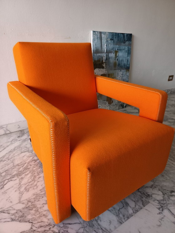 Image 1 of Fauteuil CASSINA Utrecht 637 en Laine Kvadrat Orange 13L par Gerrit Thomas Rietveld