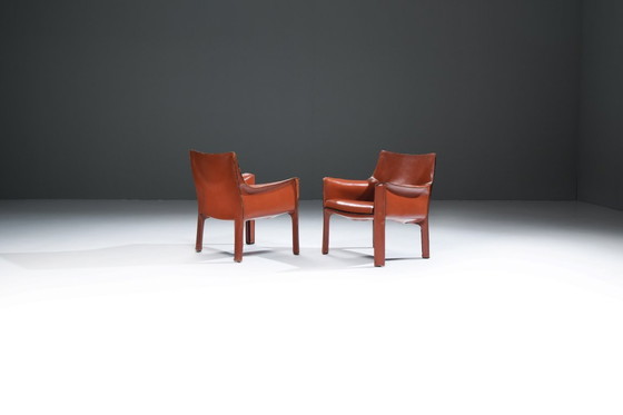 Image 1 of Splendida e antica sedia da pranzo in pelle Cab 414 di Mario Bellini per CASSINA Italia