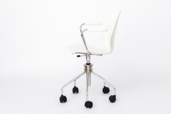 Image 1 of Vintage Kartell Maui draaistoel van Vico Magistretti | Italiaanse design bureaustoel | jaren 2000