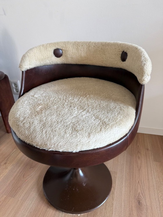 Image 1 of Space age tulip chair 1970's brown leatherette / bouclé