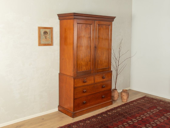 Image 1 of Linnenkast uit de jaren 1840, vintage