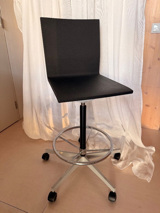 Vitra. 04 Silla de mostrador Maarten van Severen