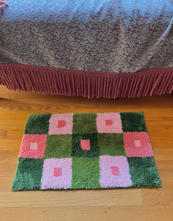 Image 1 of Tapis CUTE en laine fait main – coloris personnalisables 100cmx70cm