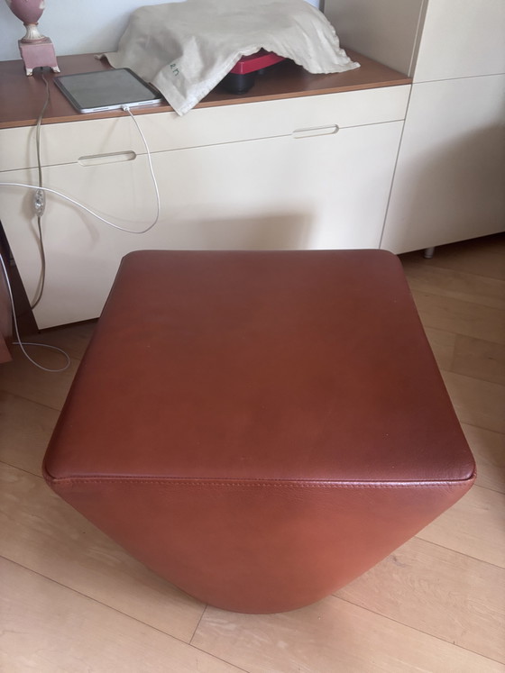 De Sede Bank + Poef – Banken, Leather, Metal (photo 6 of 7)
