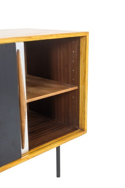 Image 1 of Aparador bajo de fresno con puertas correderas, años 60