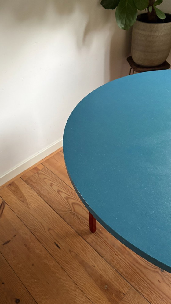 HAY Muller Van Severen Tavolo Rotondo - 105 cm – Tavoli da pranzo, MDF, rvs (photo 4 of 8)