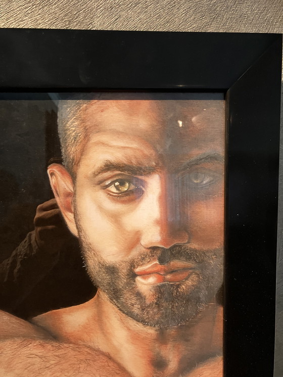 Image 1 of Javier Griekss, Homme à la pomme - Technique mixte 60x70 cm