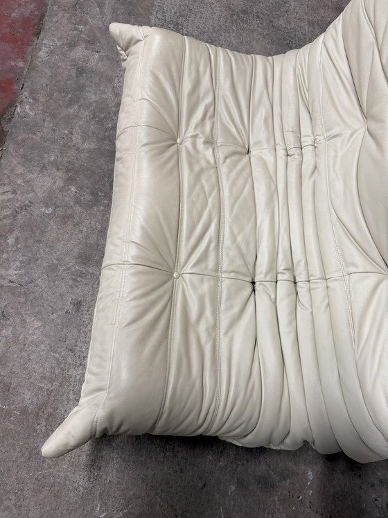 Image 1 of Divano a 2 posti e a 3 posti Ligne Roset Togo 100% autentico in pelle beige.