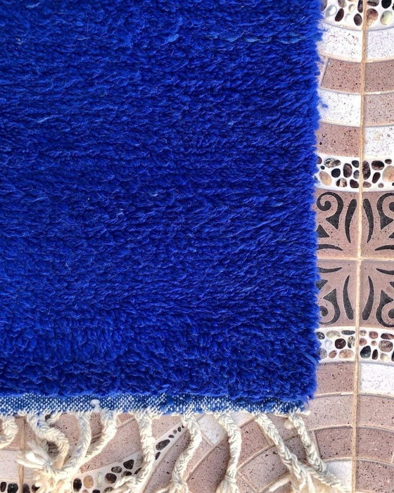 Authentiek tapijt van puur wol, traditioneel Majorelle-blauw, 150/250 cm – Alberto Bazzani (photo 6 of 9)