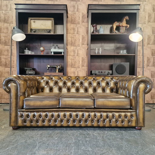 Chesterfield Chesham 3-seater - Antique Gold