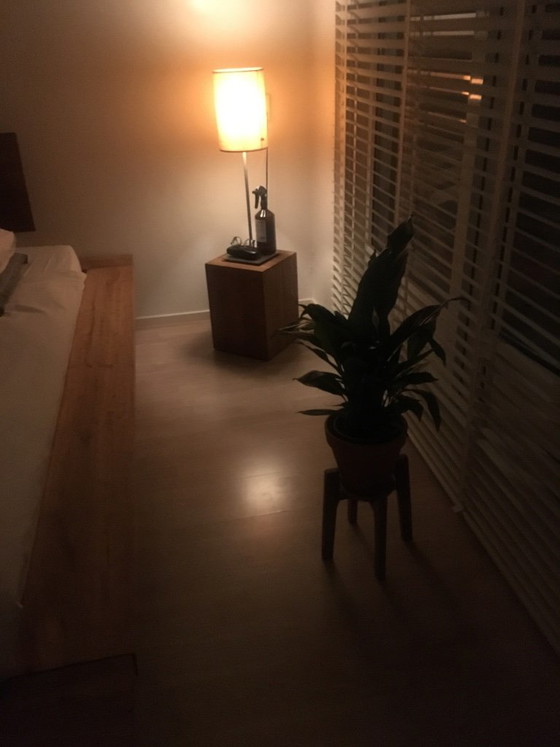 Een bed dat je niet hoeft weg te stoppen. – Tweepersoonsbedden, Wood (photo 4 of 5)