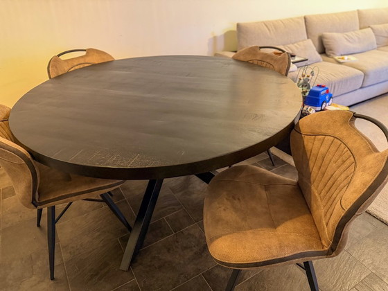 Image 1 of Round dining table black Ø150 cm