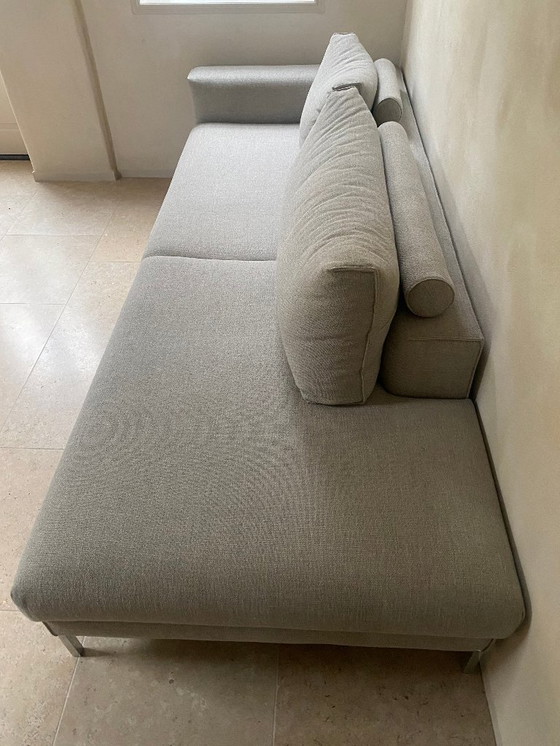 Image 1 of Design on Stock aikon lounge 24 grigio