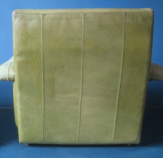Patchwork olijfgroene leren fauteuil en voetenbank van Laauser, jaren 70. – Leather (photo 8 of 11)