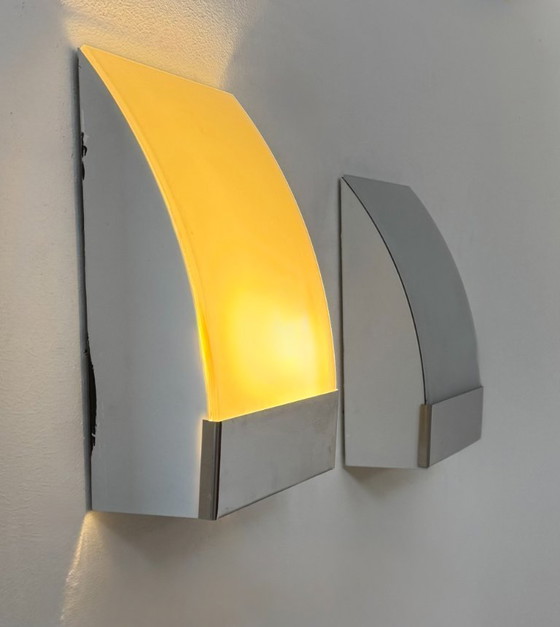 Image 1 of Coppia di applique vintage, metallo cromato e vetro satinato, Francia, 1980