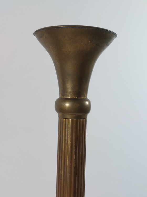 Image 1 of Schön patinierter Säulendekor Kerzenständer aus Messing 1930er Jahre