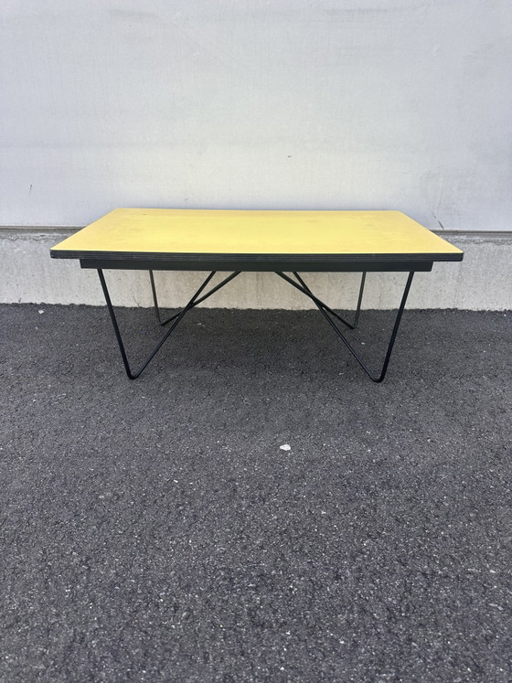 Image 1 of Mesa de centro y dos sillones, diseñados por Willy van Der Meeren, Bélgica, 1950.