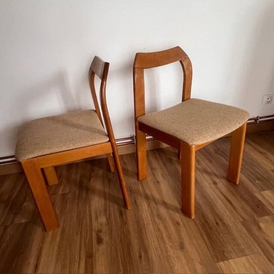 Image 1 of 2 Holzstühle