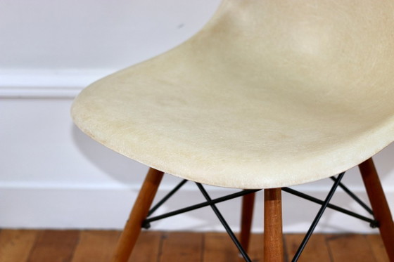 Image 1 of Vintage Eames DSW-stoel van Herman Miller, Mobilier International, 1960
