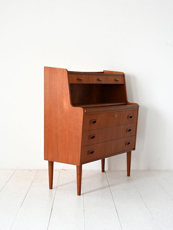 Image 1 of Secretaire scandinavo in teak del 1960 con maniglie scolpite