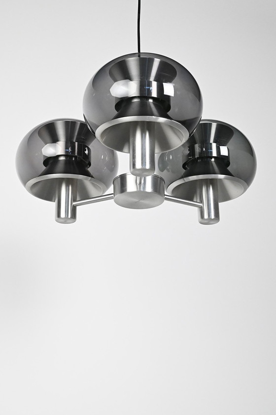 Image 1 of Suspension de l'ère spatiale