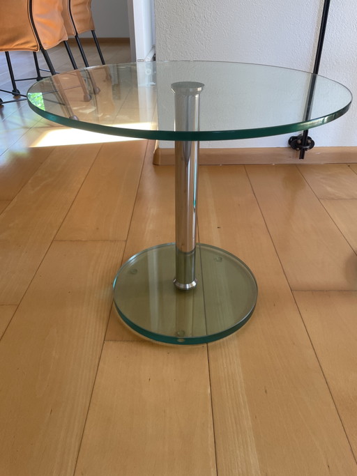 Trois tables rondes en verre design – bijzettafels, Glass, Metal (photo 2 of 5)