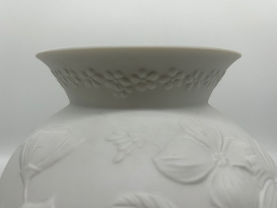 Image 1 of Vaso in porcellana Kaiser