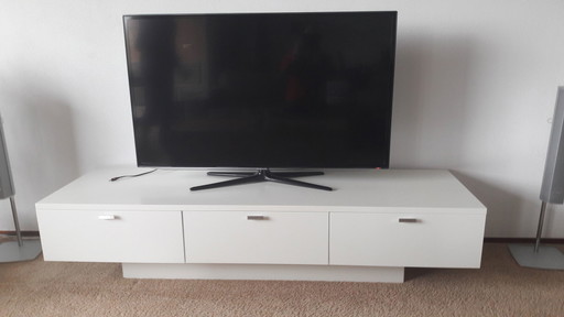 Fernsehschrank