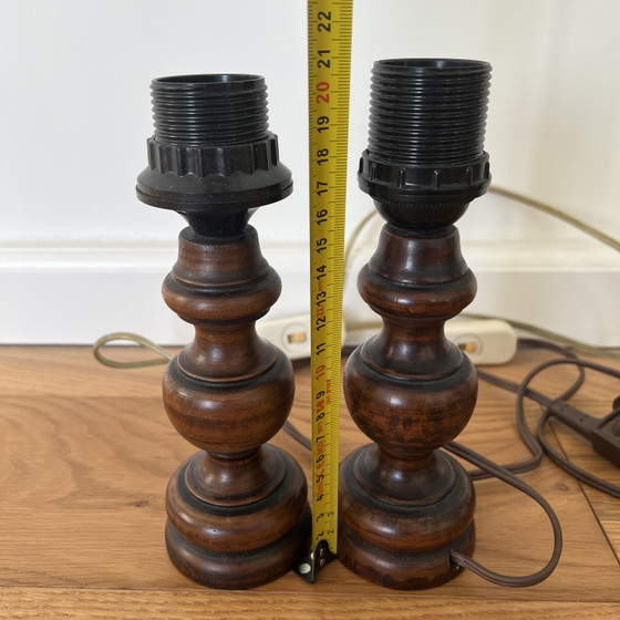 2x Classic Wooden Table Lamp, Twisted Base, Vintage (photo 5 of 5)