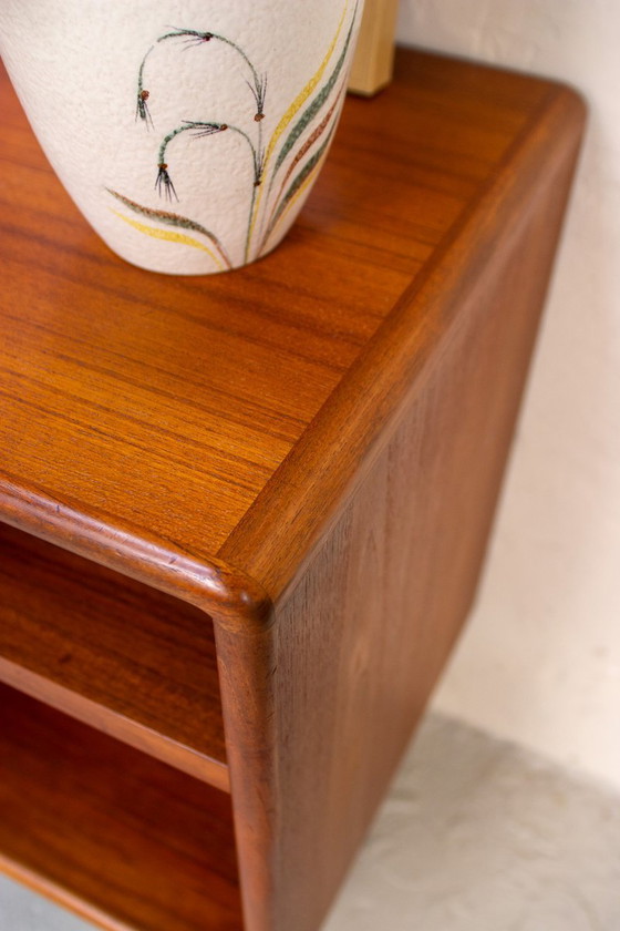 Cassettiera Hifi in teak Mid-Century di Dyrlund, anni '80 – Mobili TV, Mid Century Modern (photo 11 of 17)