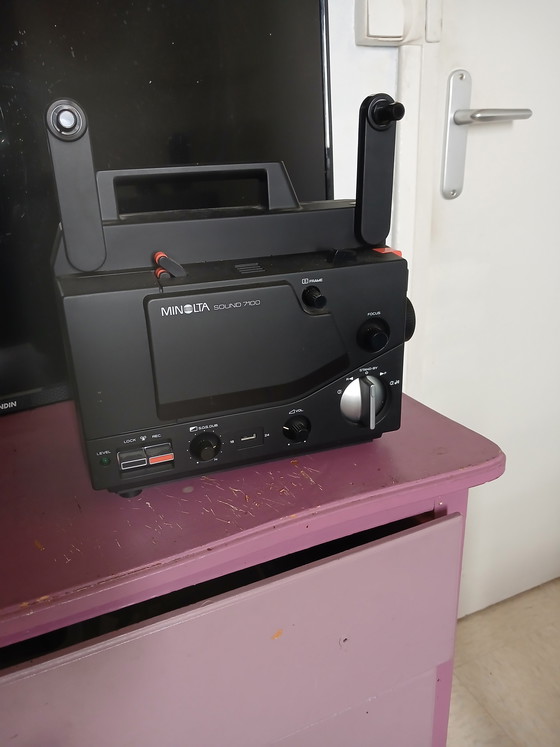 Image 1 of Vintage projector in very good condition