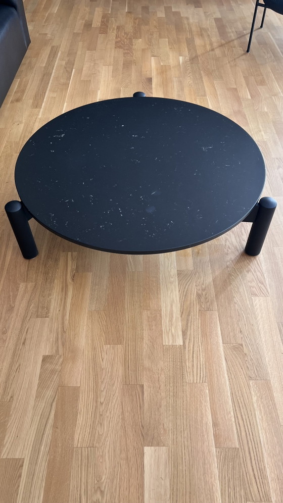Salontafel van „Cassina“ ontworpen door Charlotte Perriand – Wood, Marble (photo 4 of 5)
