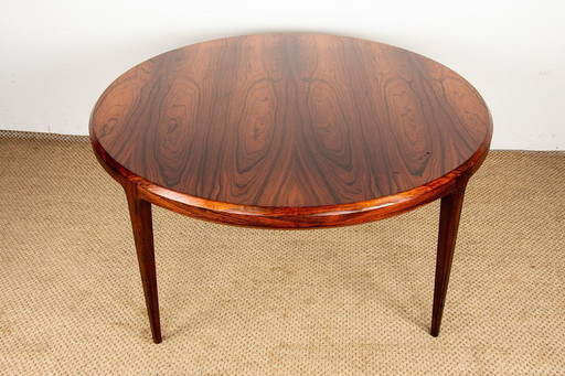 Round Danish rosewood coffee table model 283 by Johannes Andersen for CF Christensen Silkeborg 1960.