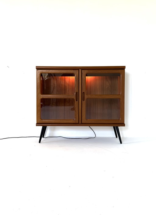 Vetrina vintage illuminata danese, Dyrlund anni '80