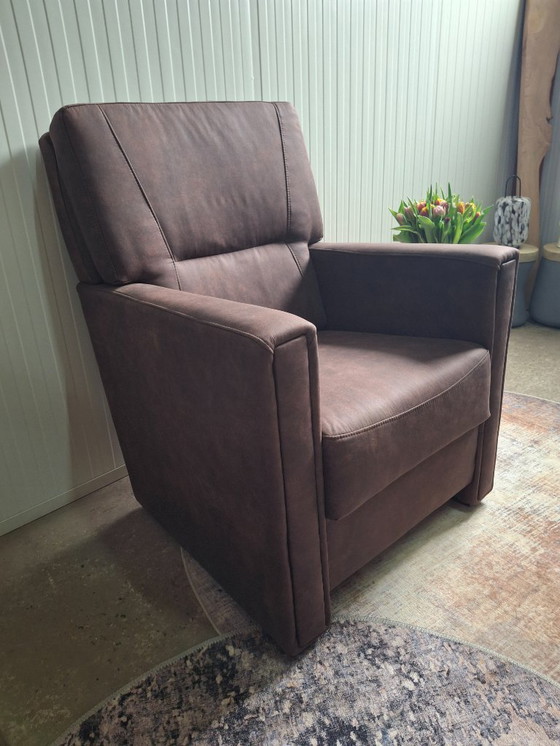 Image 1 of Luxurious leather armchair, new