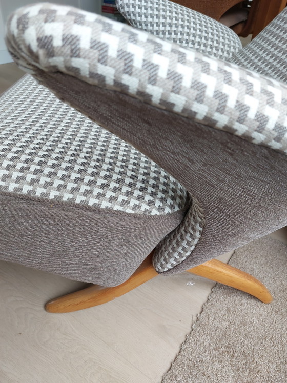 Image 1 of Artifort 2 sillones S Penguin mismo tapizado