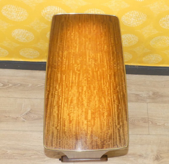 Image 1 of 50s bijzettafel krantenstandaard klein meubel krantentafel op wielen met lade vintage retro formica