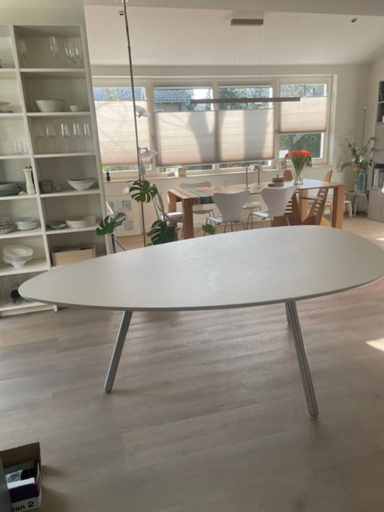 Image 1 of Dining table Castelijn Circlips