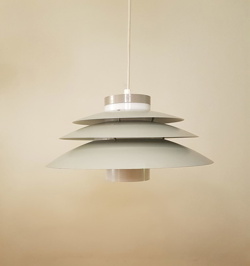 Lampada a sospensione di design danese di Bent Karlby per Lyfa