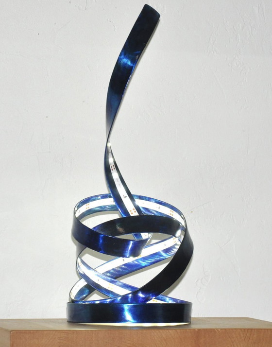 Image 1 of Handgefertigte Stehlampe aus blauem Metall