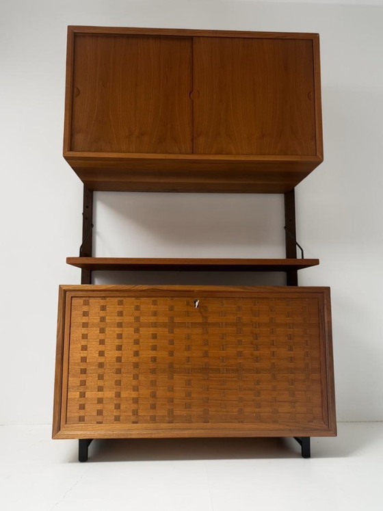 Image 1 of Sistema original Poul Cadovius Royal en teca: un raro sistema modular de pared danés moderno, Dinamarca, década de 1960.